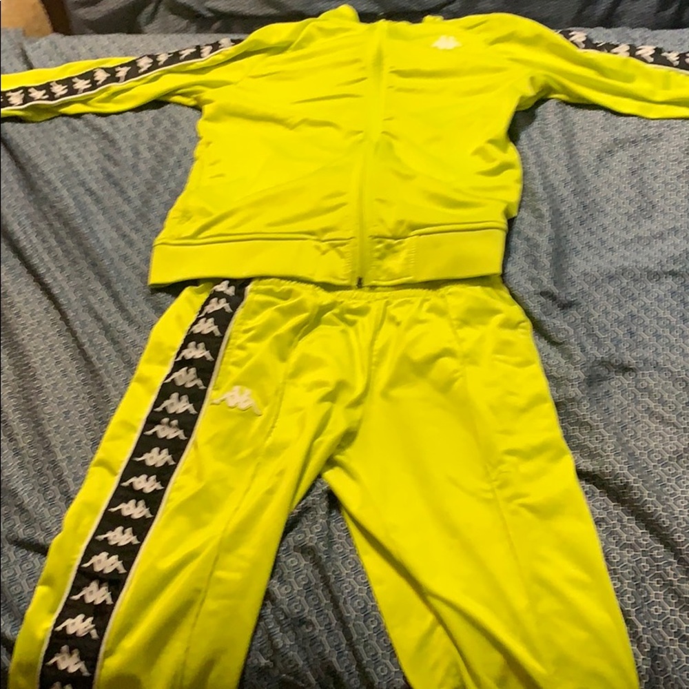 Kappa outfit,AirF,the yeezys yellow in one price